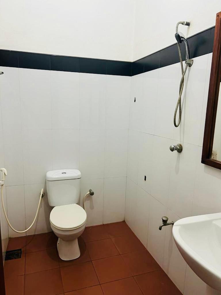 The Triangle Hotel 아누라다푸라 객실 사진